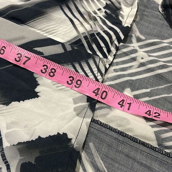 Samantha Lebowitz Tuxedo Midi Abstract Dress - Picture 10 of 10